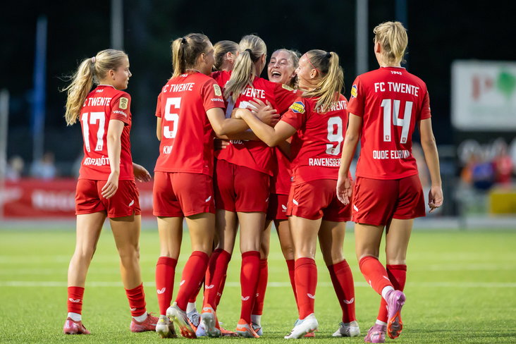 FC Twente juicht