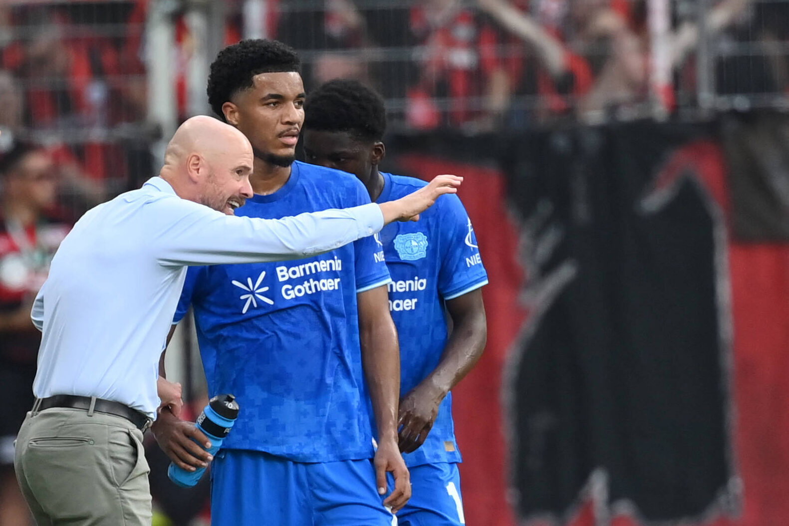 Erik ten Hag en Malik Tillman
