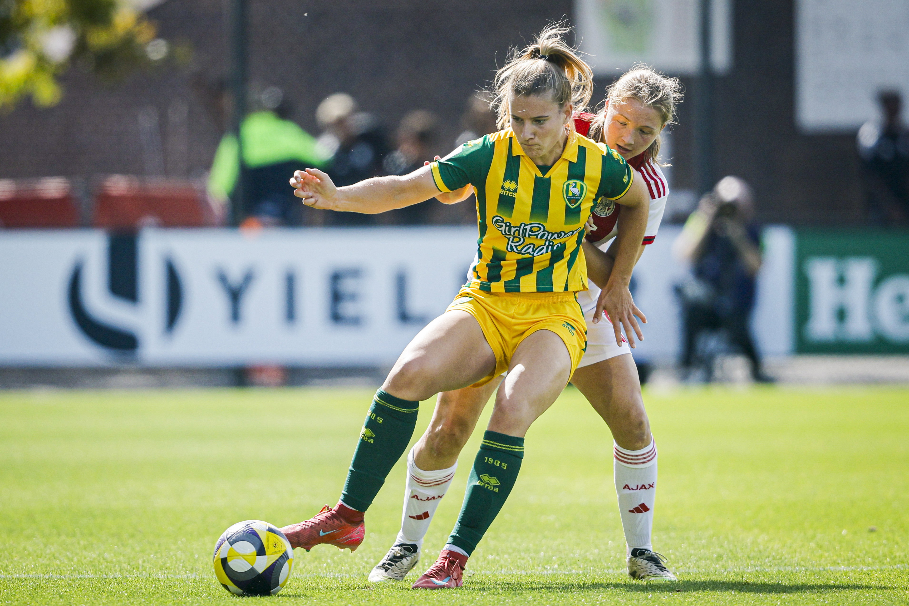 Femke Prins in duel met Jonna van de Velde