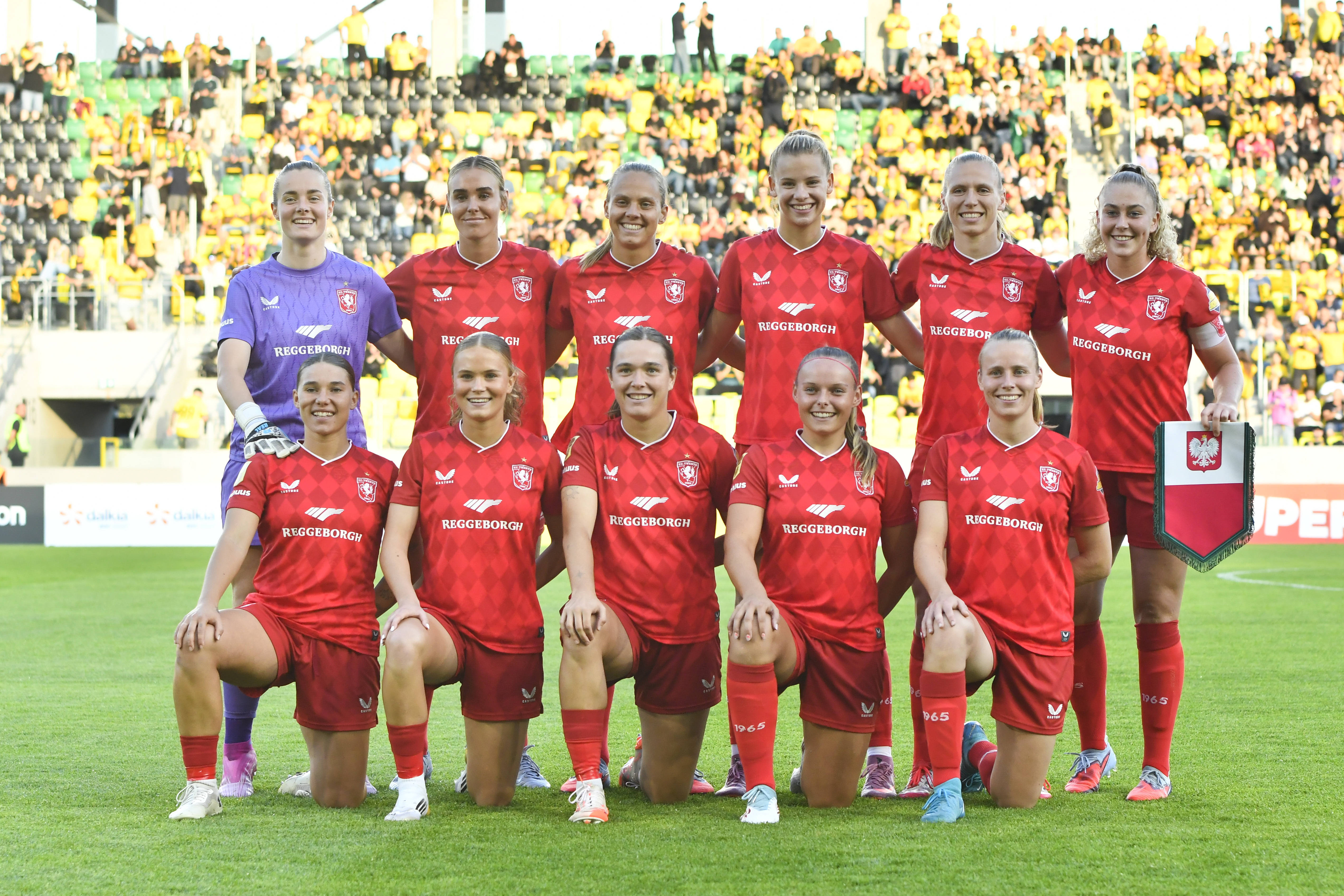 Het elftal van FC Twente voor de wedstrijd tegen GKS Katowice