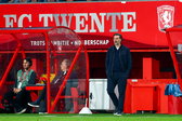 Ivar van Dinteren langs de lijn bij FC Twente