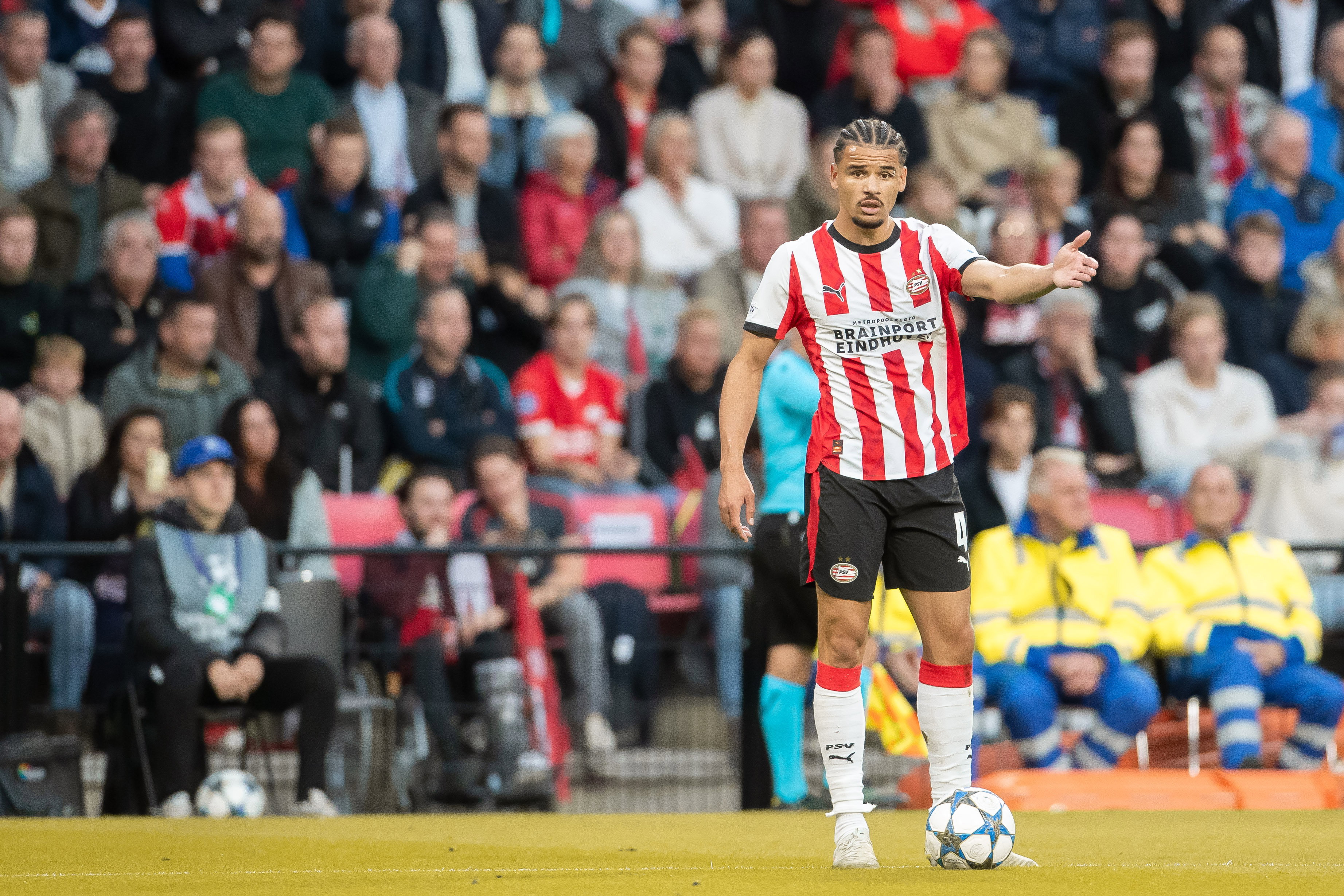 Armando Obispo namens PSV