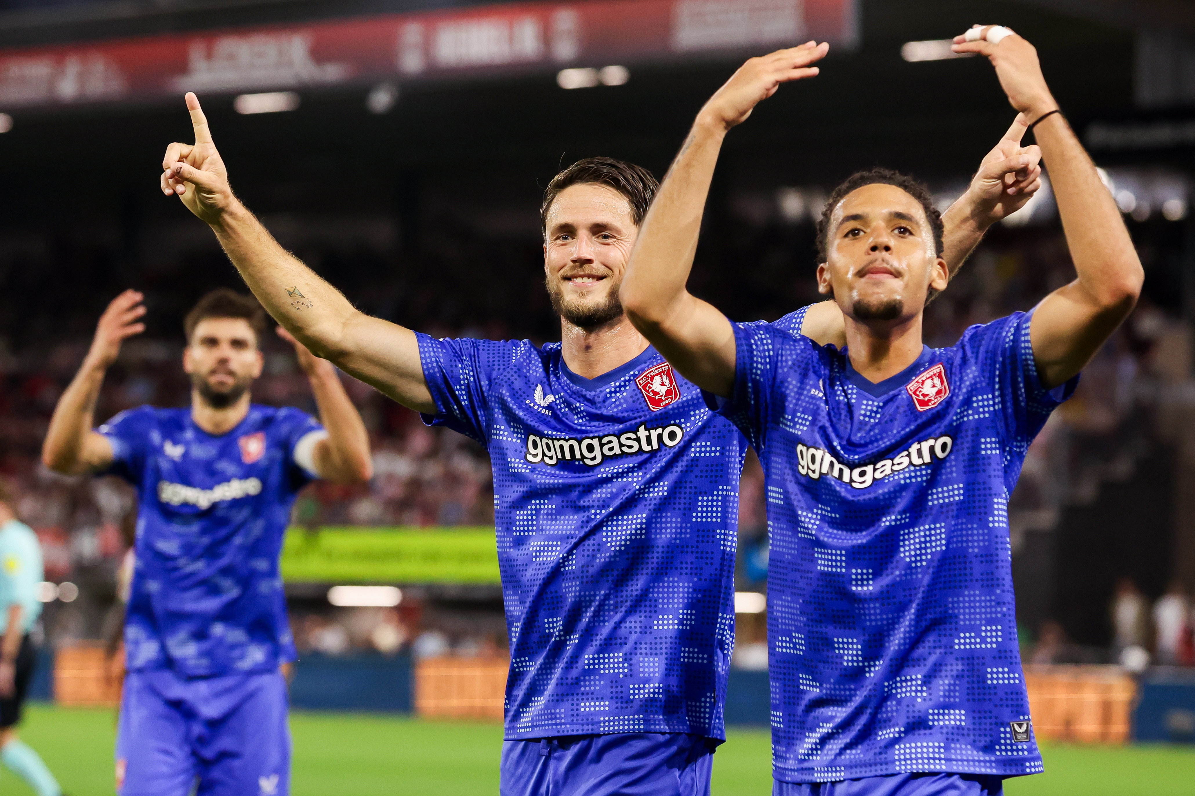 FC Twente viert doelpunt