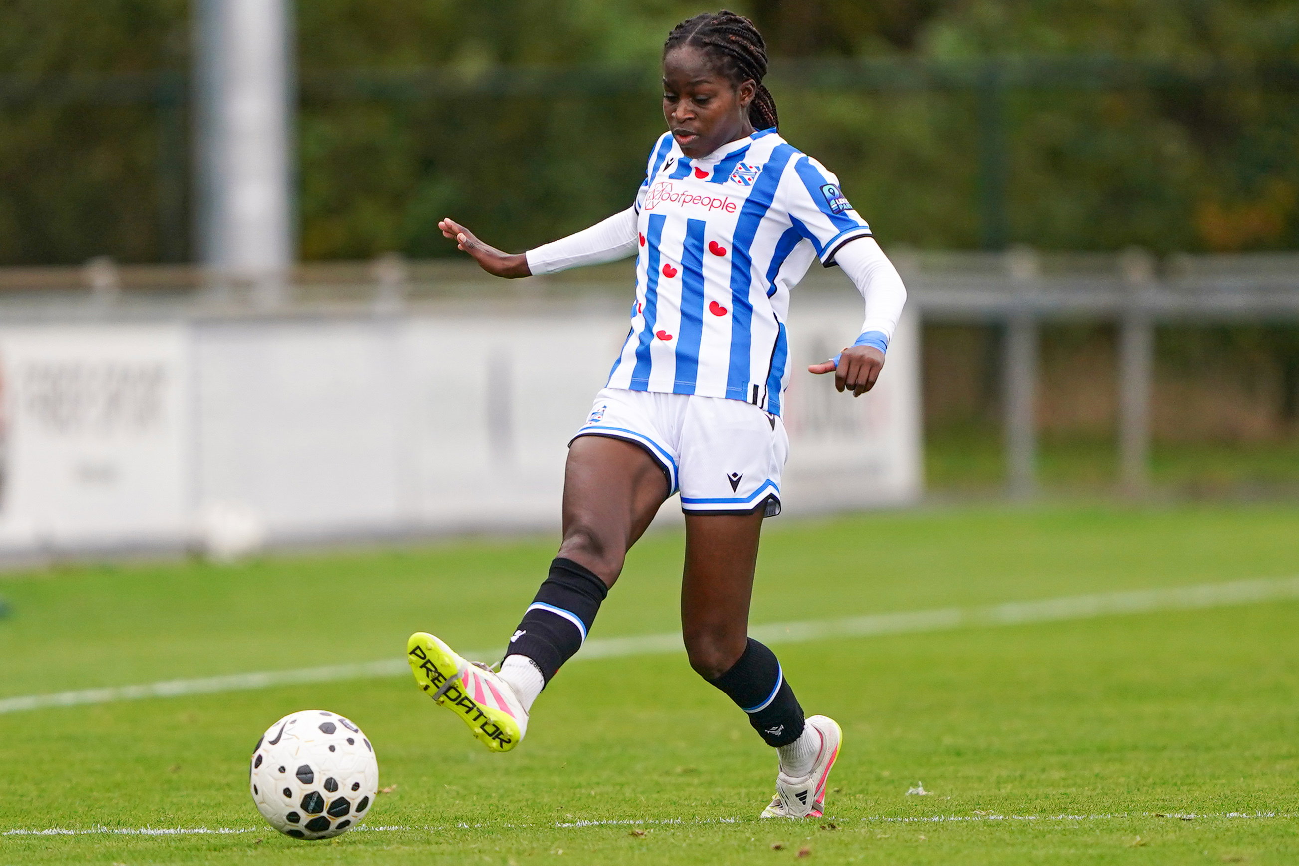 Middenvelder van SC Heerenveen Vrouwen verlengt contract