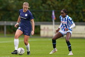 Esmee Daalman (HERA United) en Ana Nassette (SC Heerenveen)