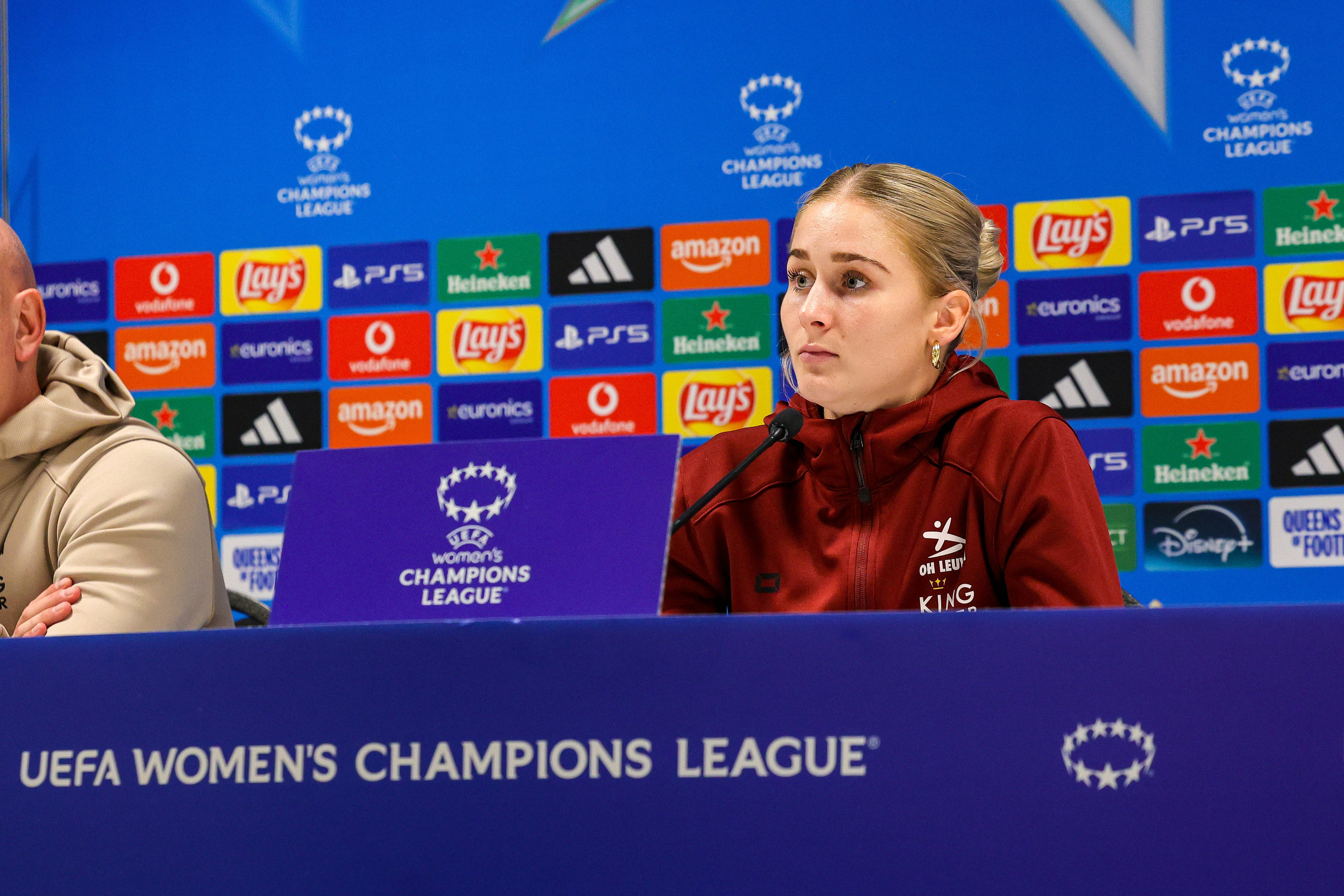 Kim Everaerts op de persconferentie
