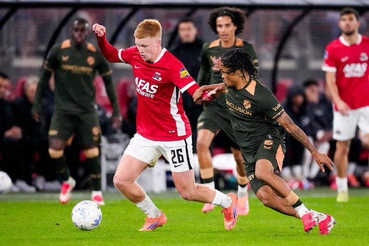 Alonzo Engwanda in duel met Kees Smit