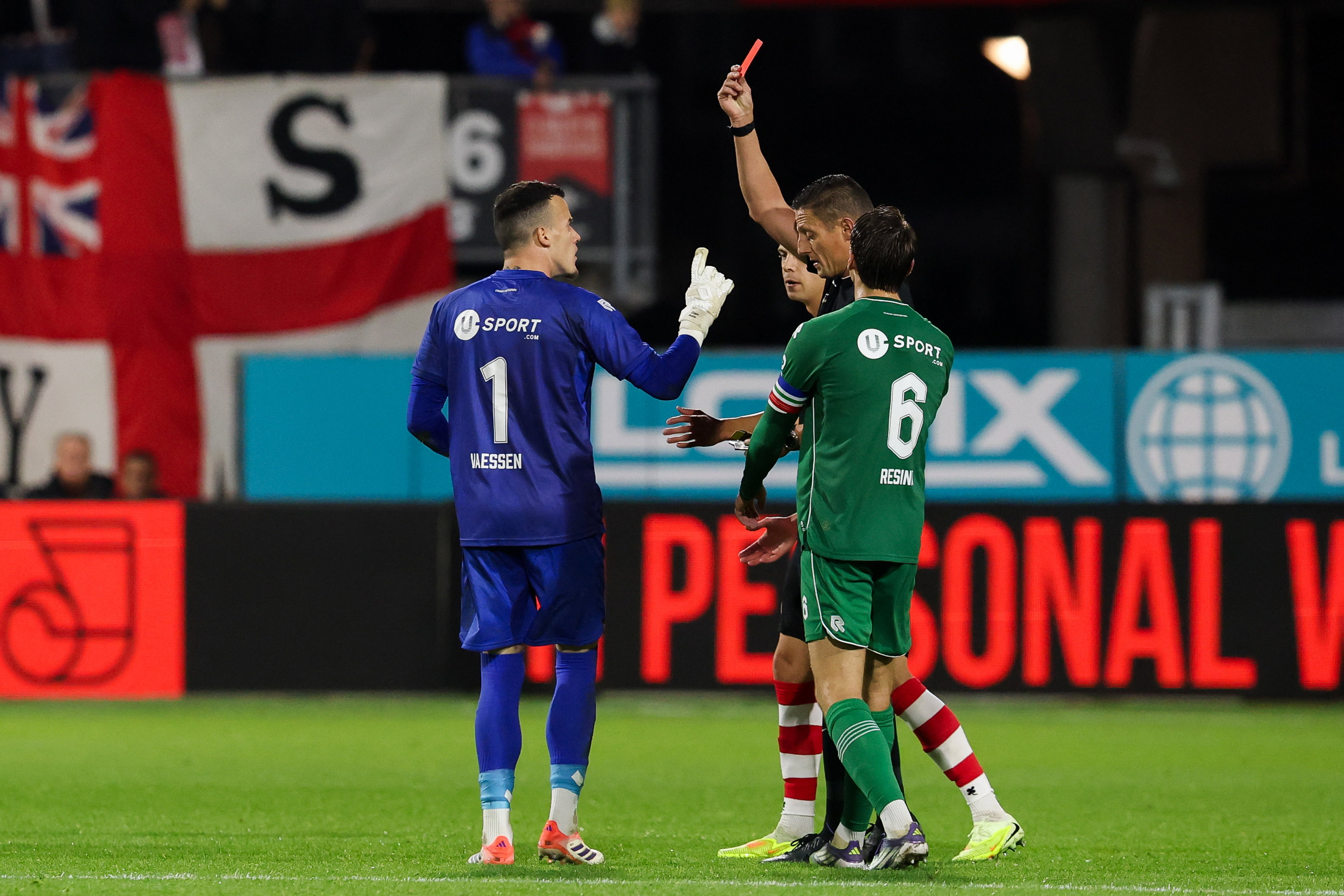 Etienne Vaessen kreeg rood tegen Sparta