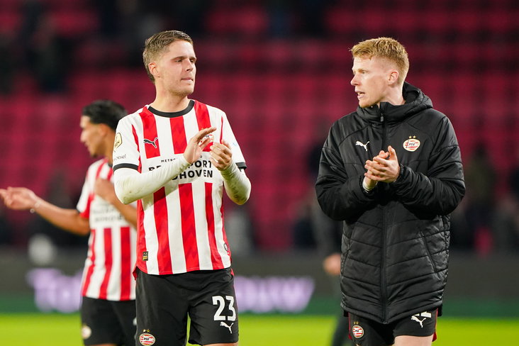 Joey Veerman en Jerdy Schouten bedanken de fans