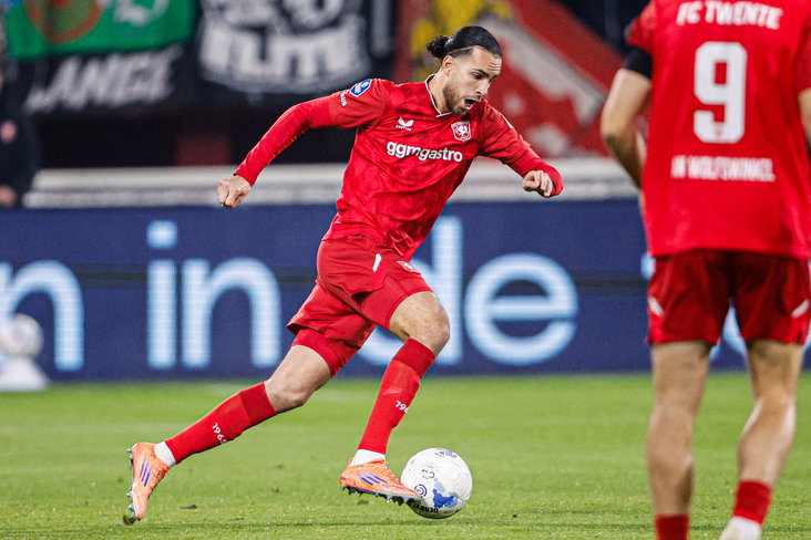 Ramiz Zerrouki aan de bal
