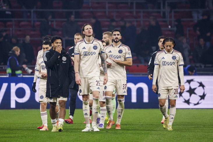 Ajax baalt