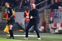 Joseph Oosting langs de lijn bij Antwerp FC