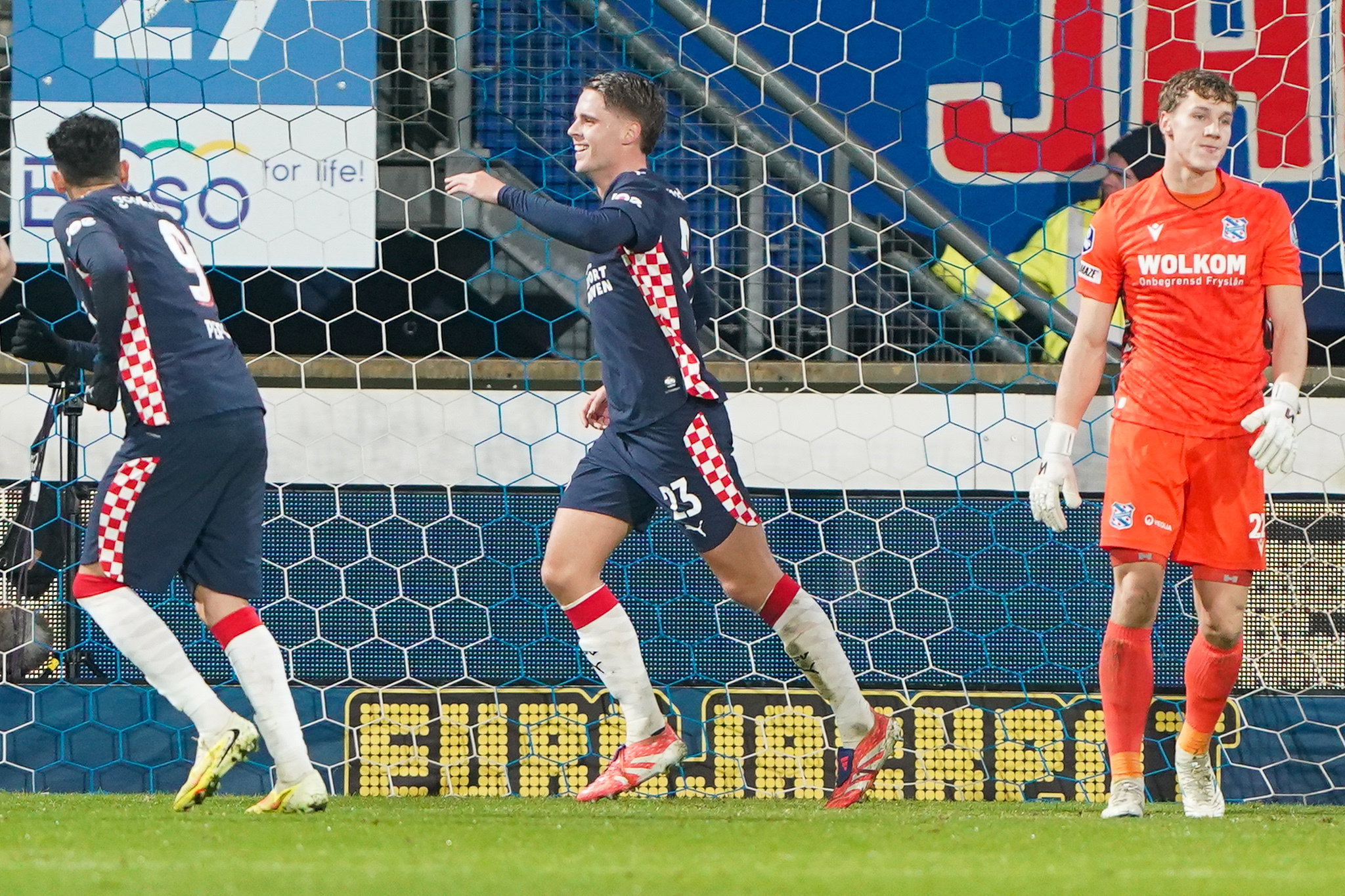 PSV juicht tegen SC Heerenveen