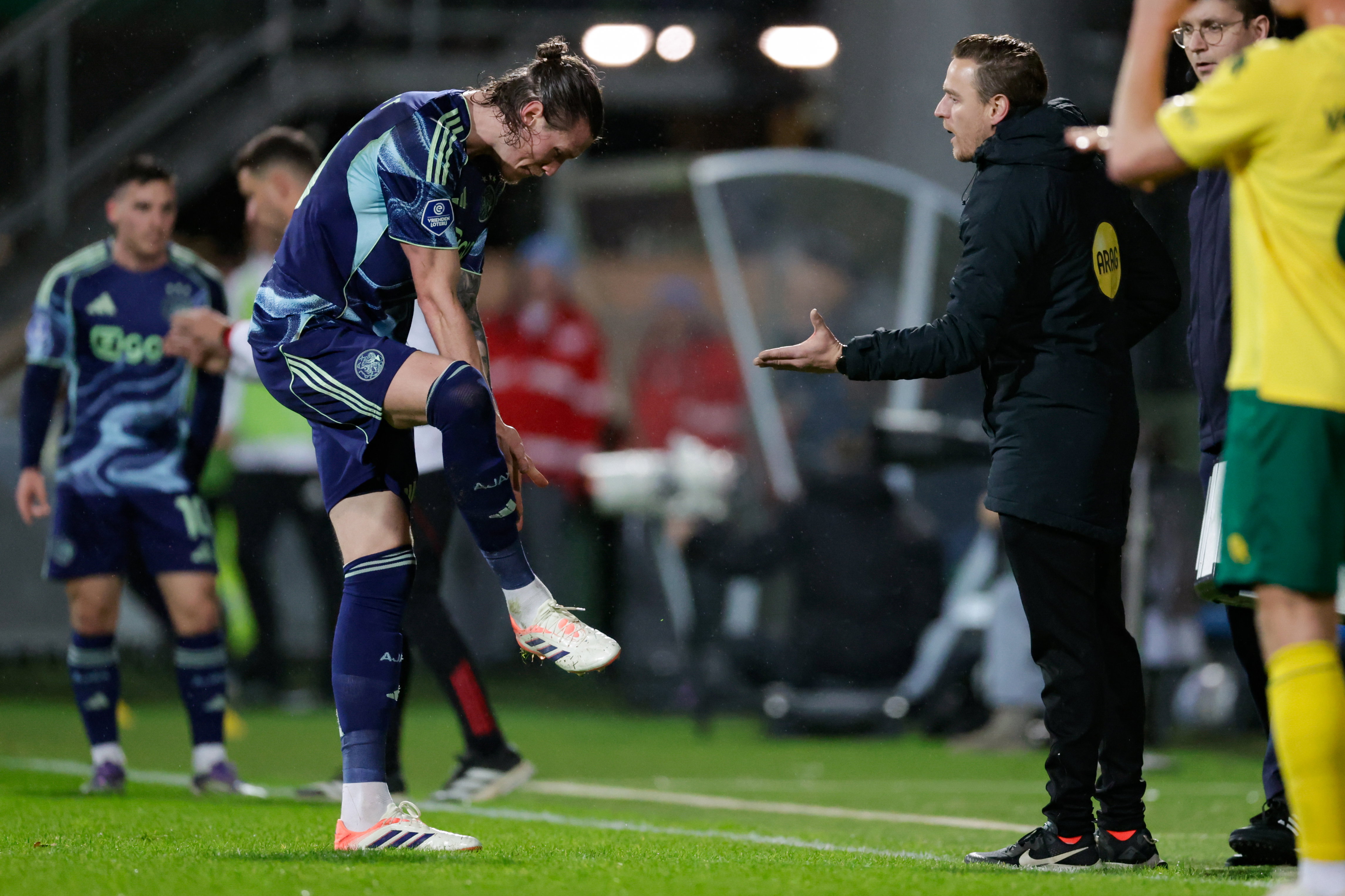 Wout Weghorst haalt verhaal bij de vierde man