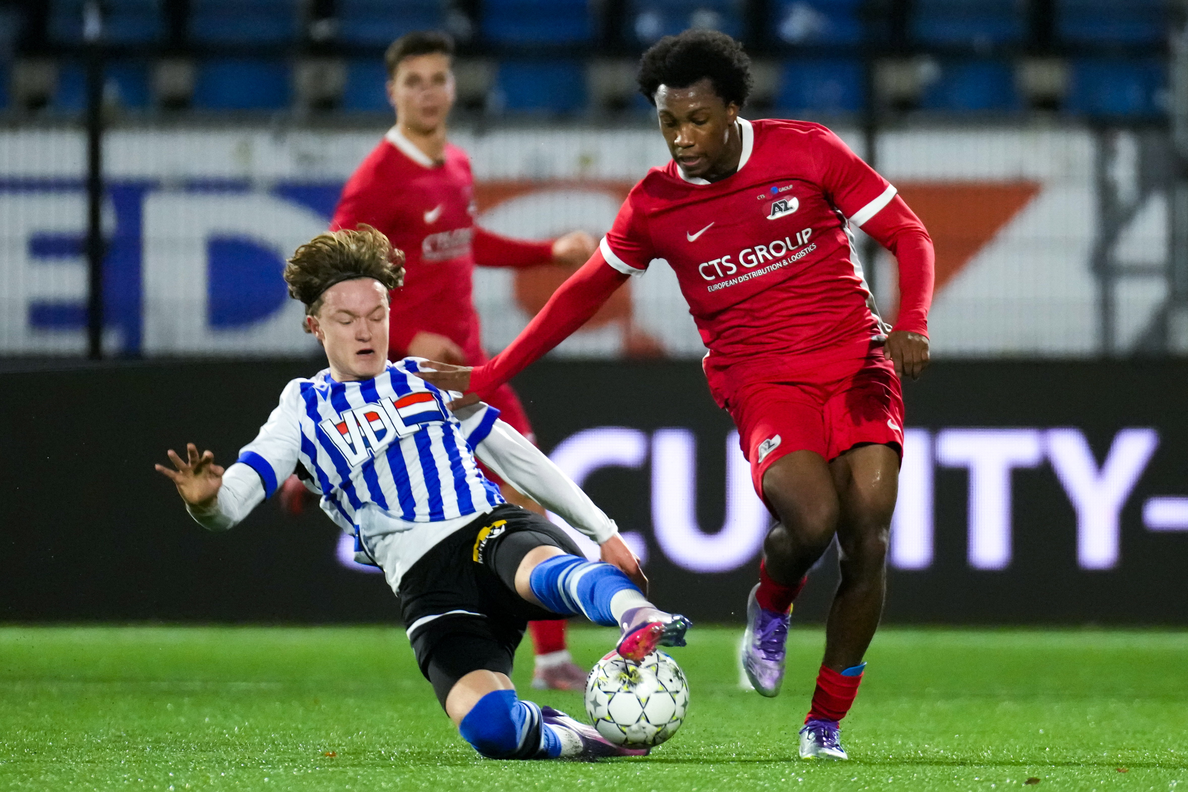 Thijs Muller (FC Eindhoven) en Kevin Toppenberg (AZ)