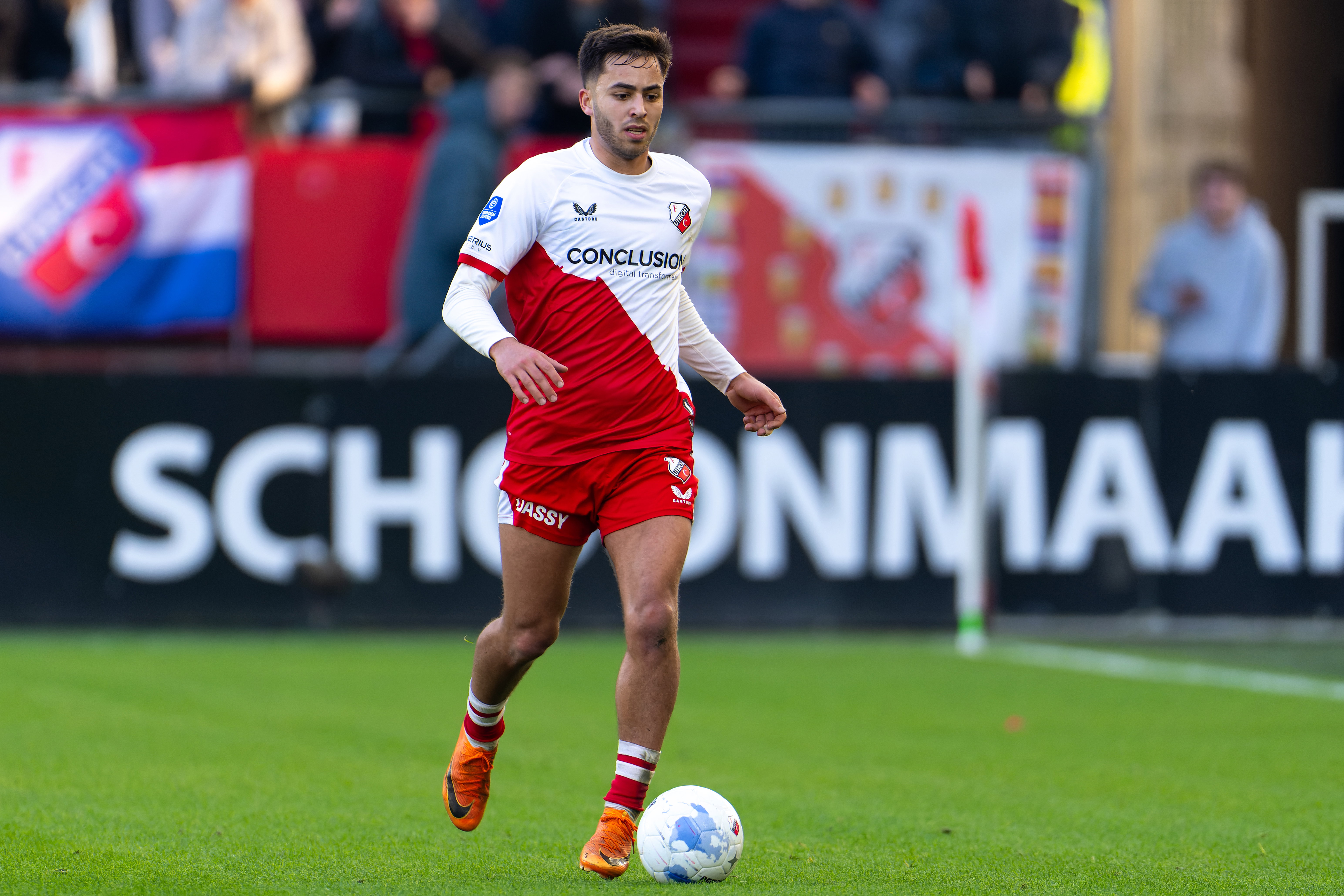 Souffian El Karouani tegen PSV