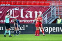 Jaimy Ravensbergen en Liv Pennock juichen