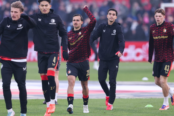 Feyenoord warmt op