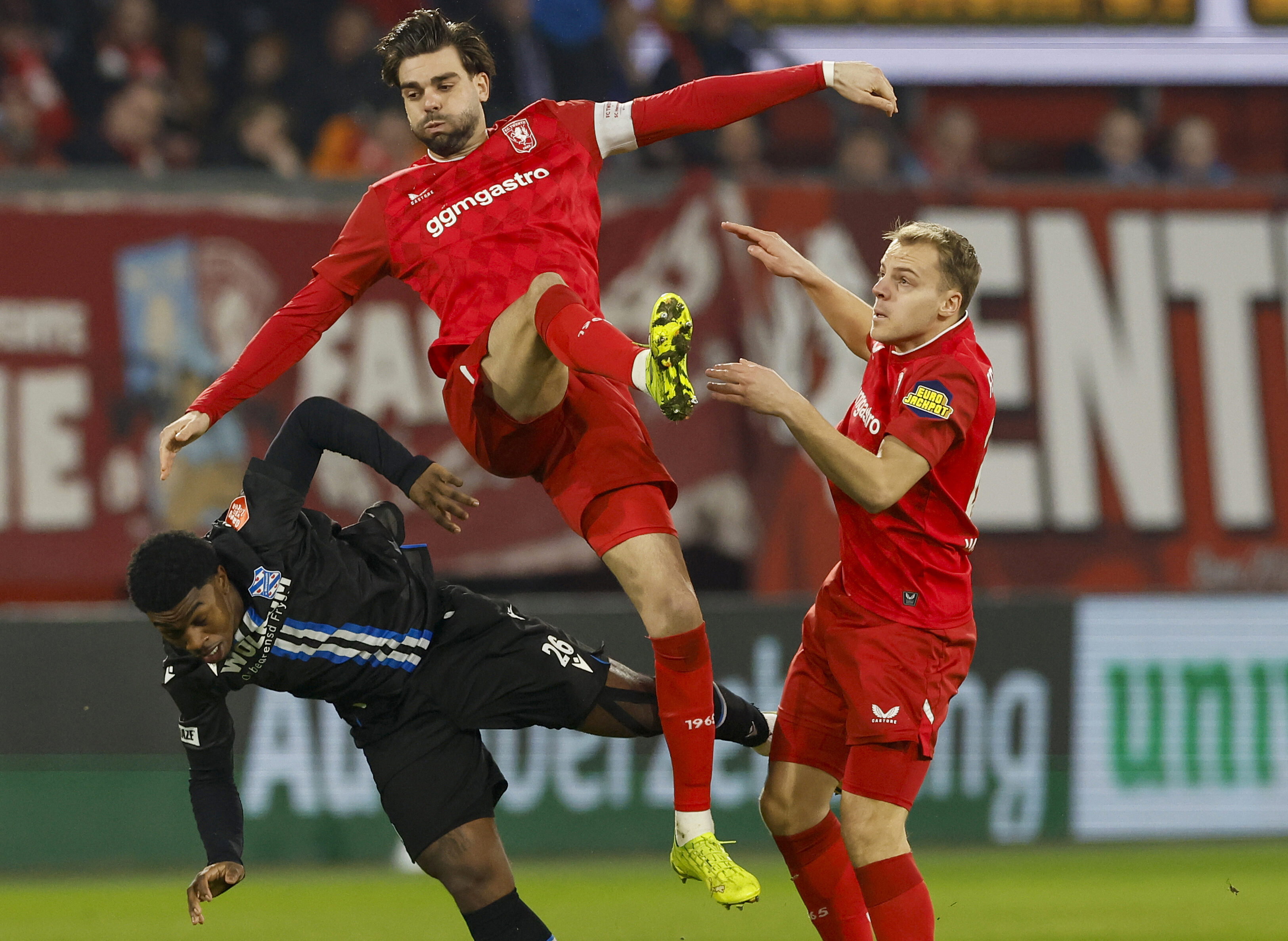 Amourricho van Axel Dongen gaat naar de grond