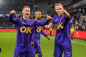 Boyd Lucassen en Boy Kemper vieren de overwinning in Almelo