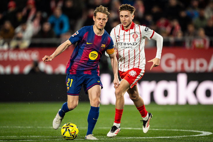 Frenkie de Jong en Vladyslav Vanat