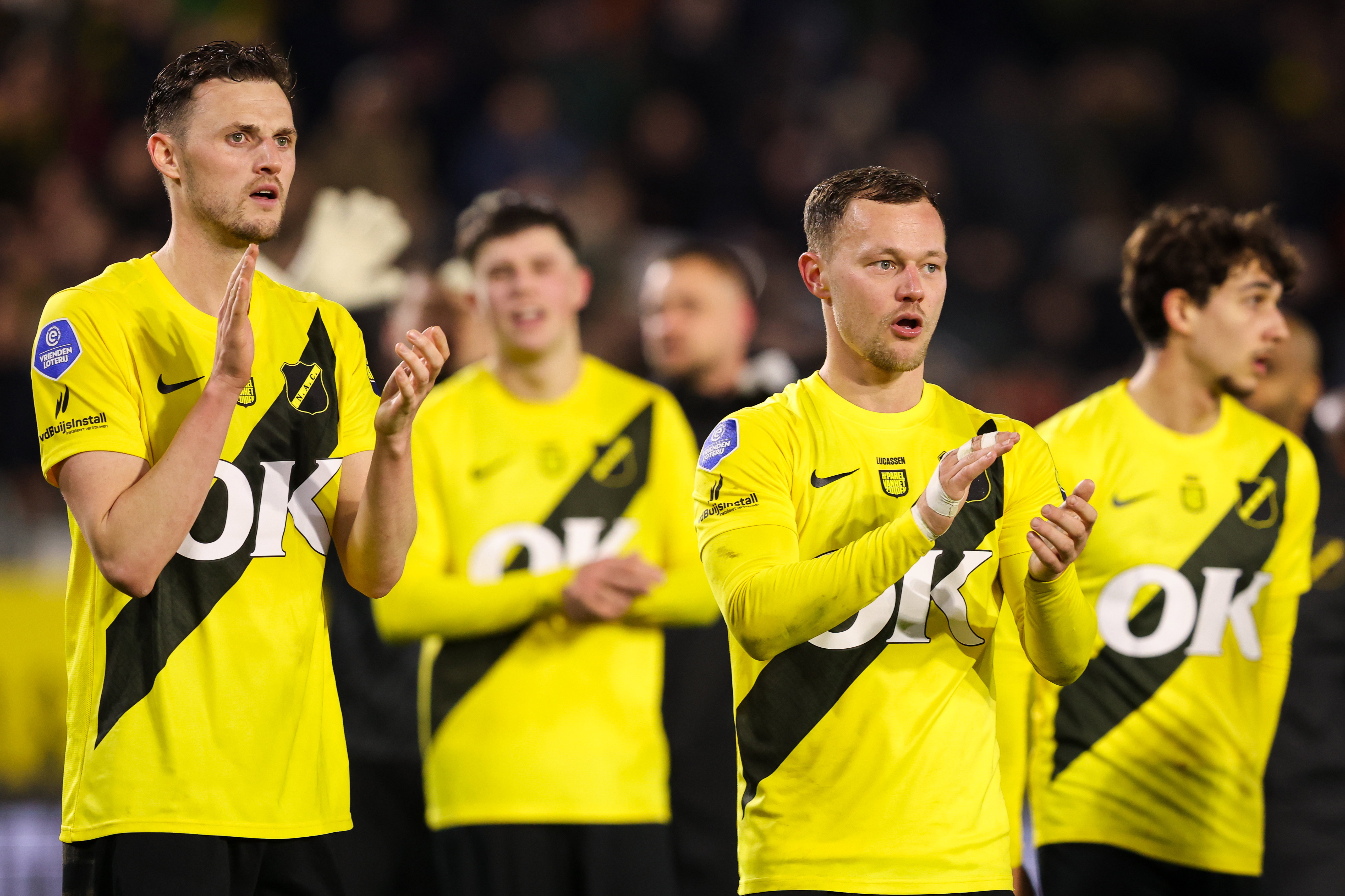NAC Breda moet het zonder twee verdedigers stellen tegen Ajax