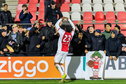 Paulo da Silva juicht na zijn goal voor Jong Ajax