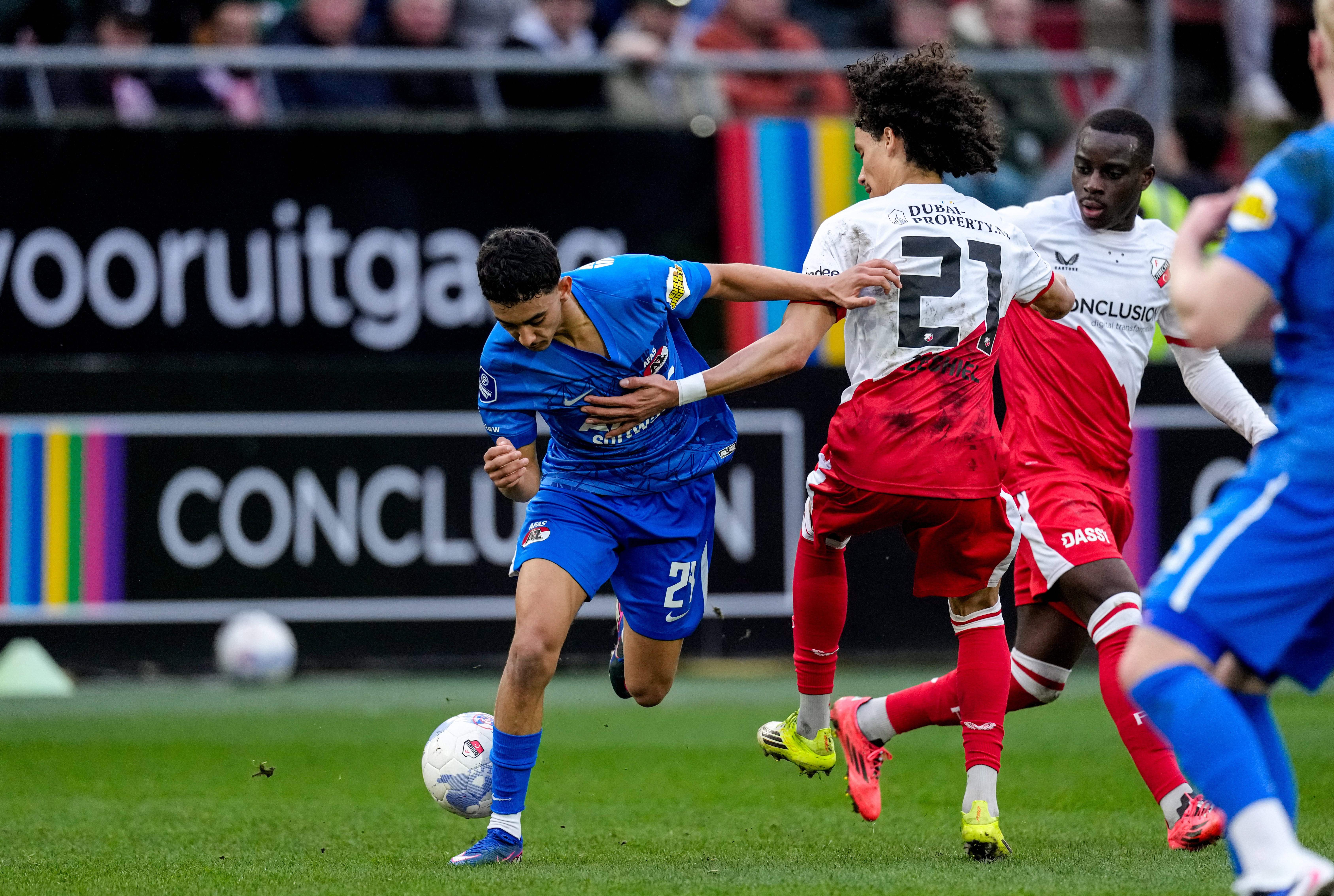 Gjivai Zechiël in actie tegen AZ