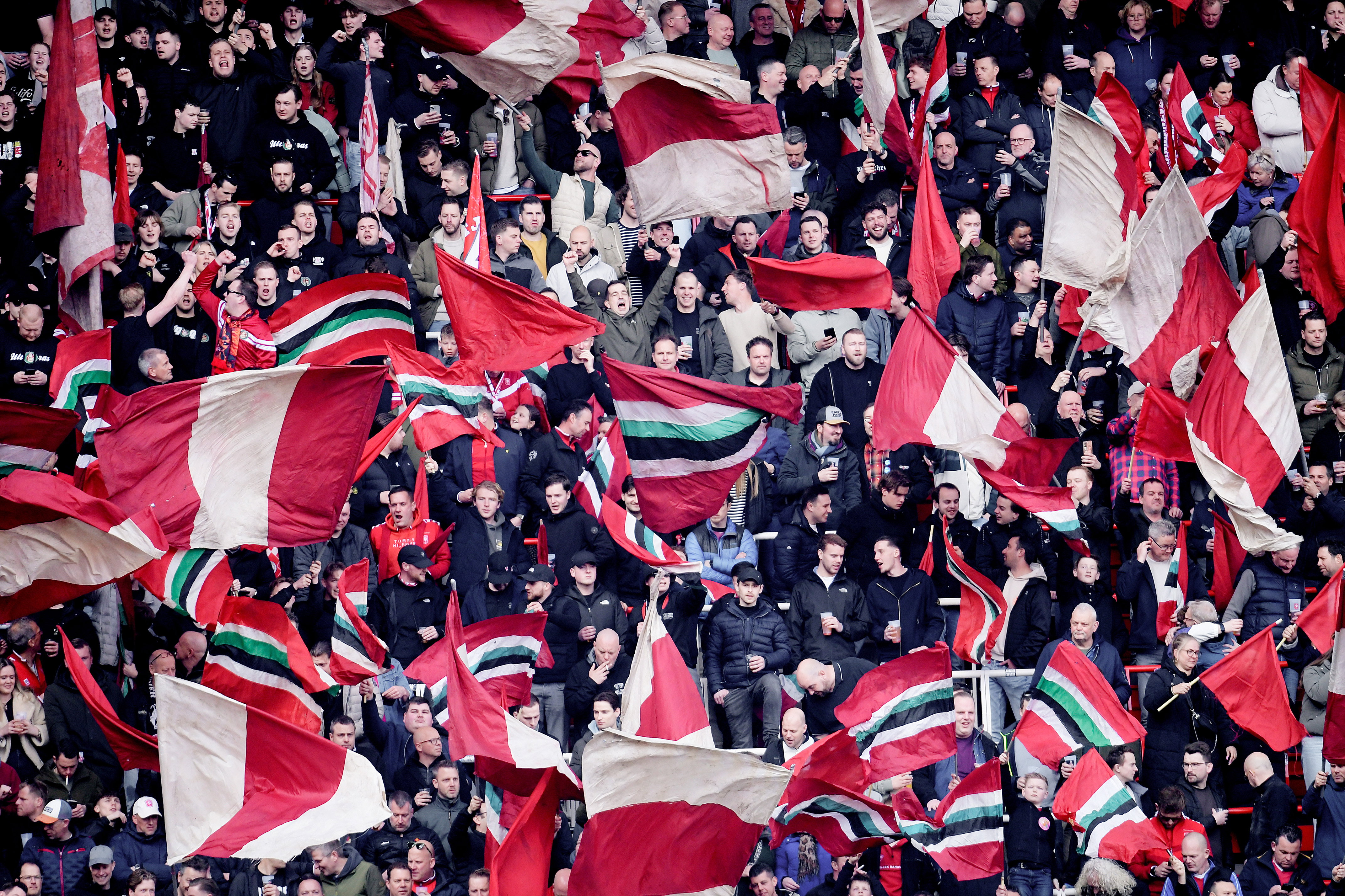 FC Twente-fans tijdens FC Twente - Feyenoord