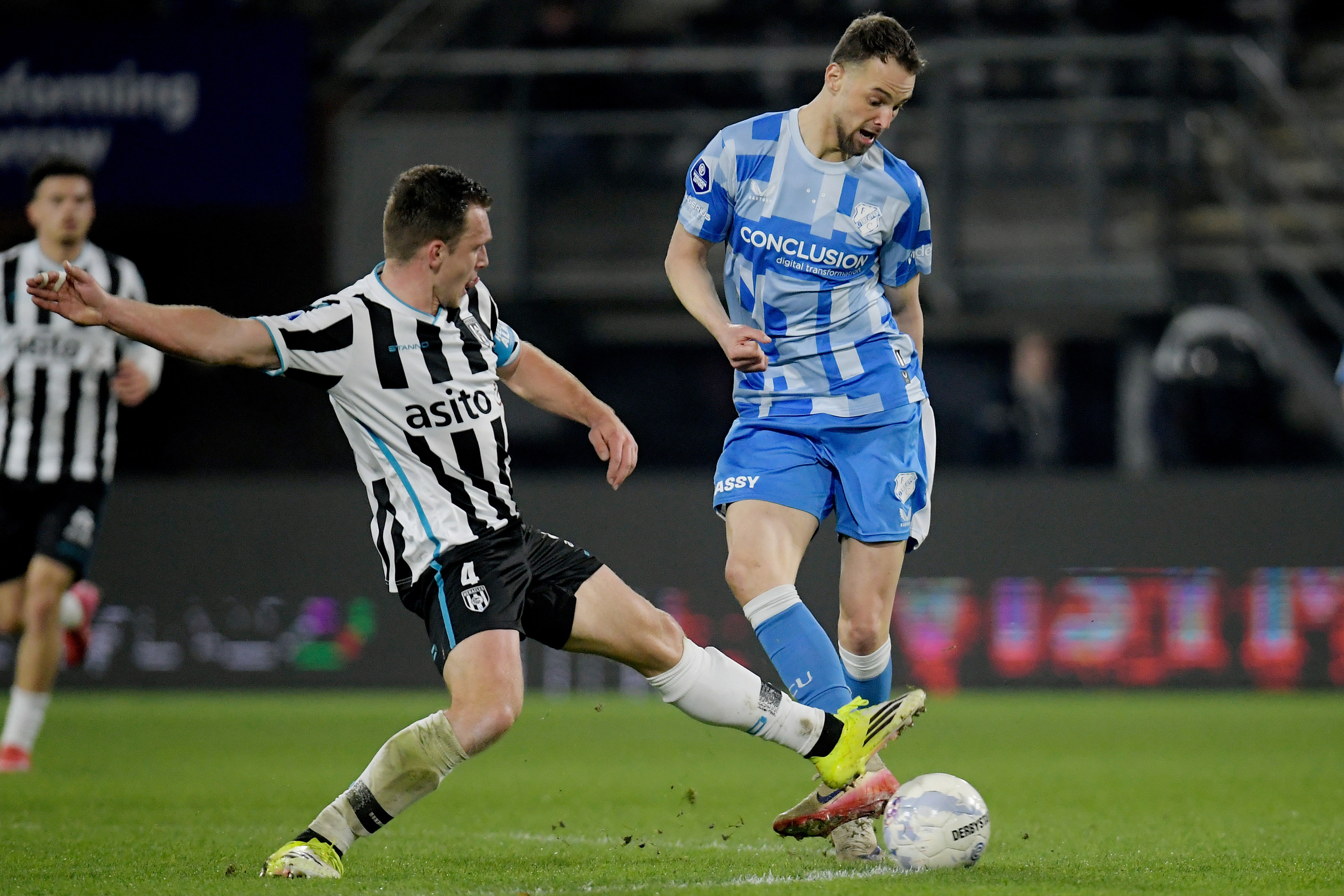 Damon Mirani in duel met David Min