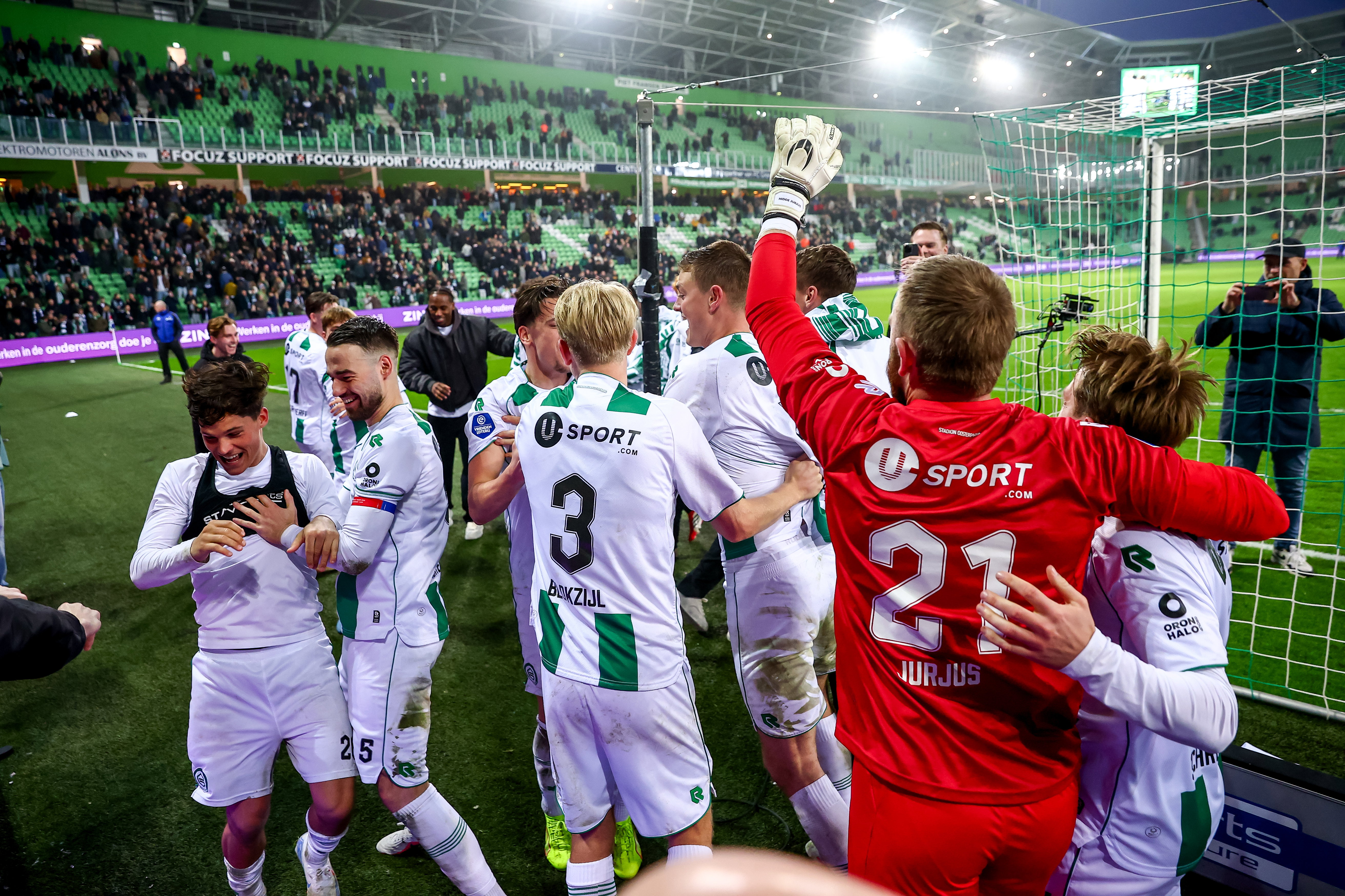 FC Groningen viert zege op Ajax