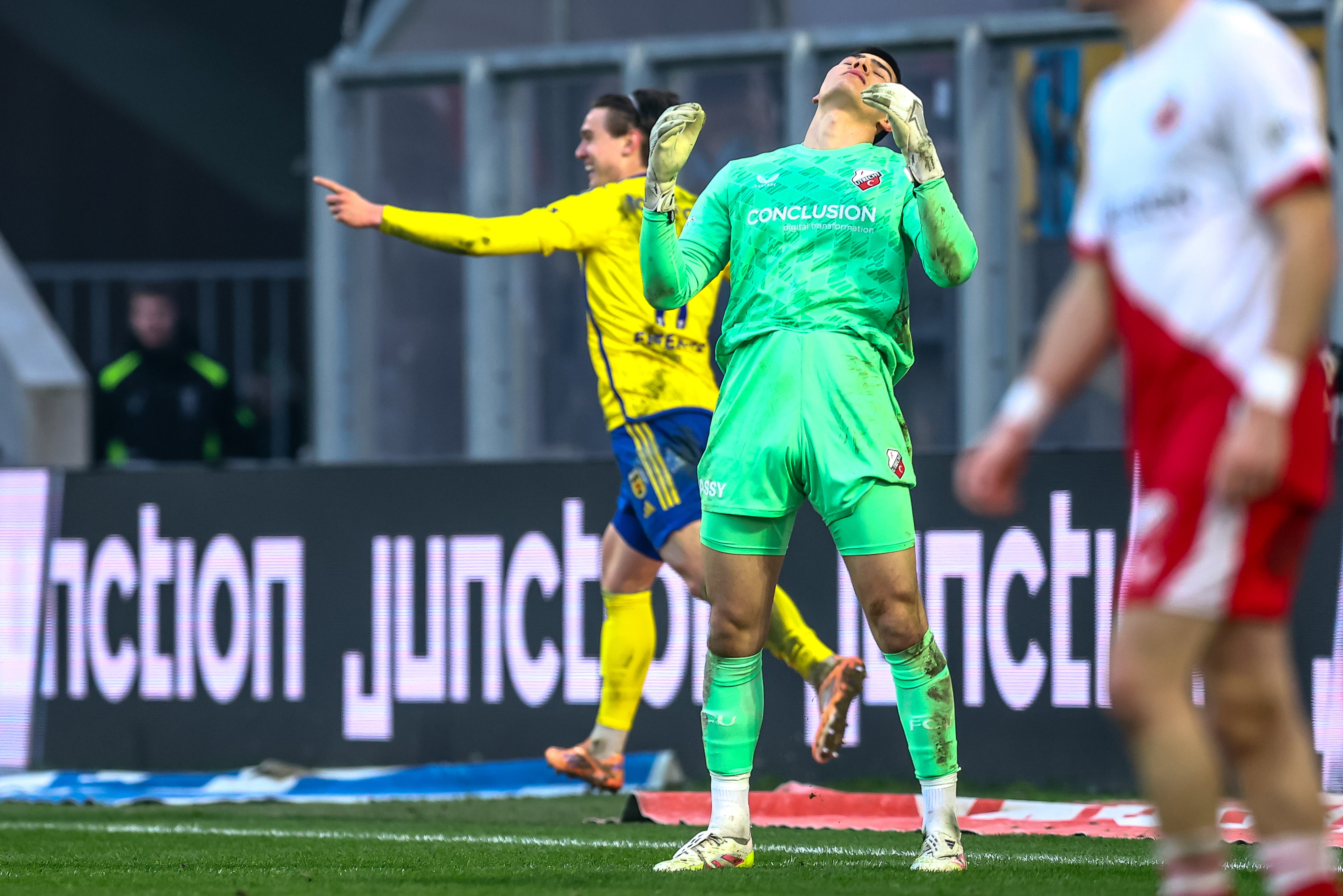 SC Cambuur scoort tegen Jong FC Utrecht