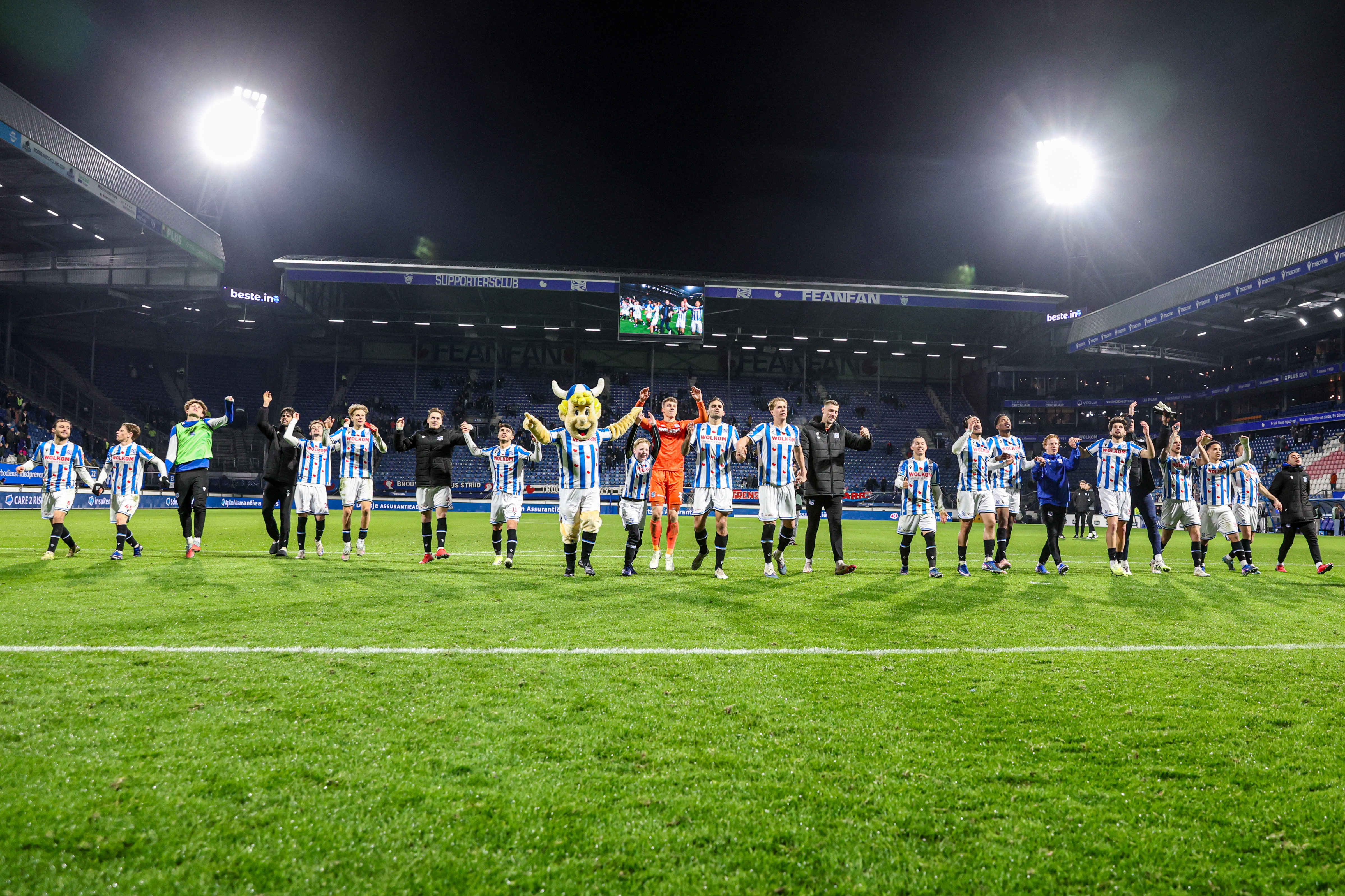 SC Heerenveen juicht