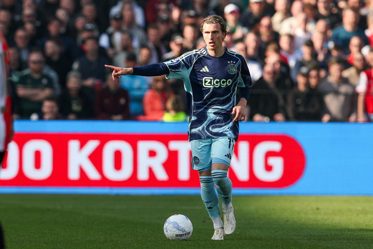 Mika Godts wijst