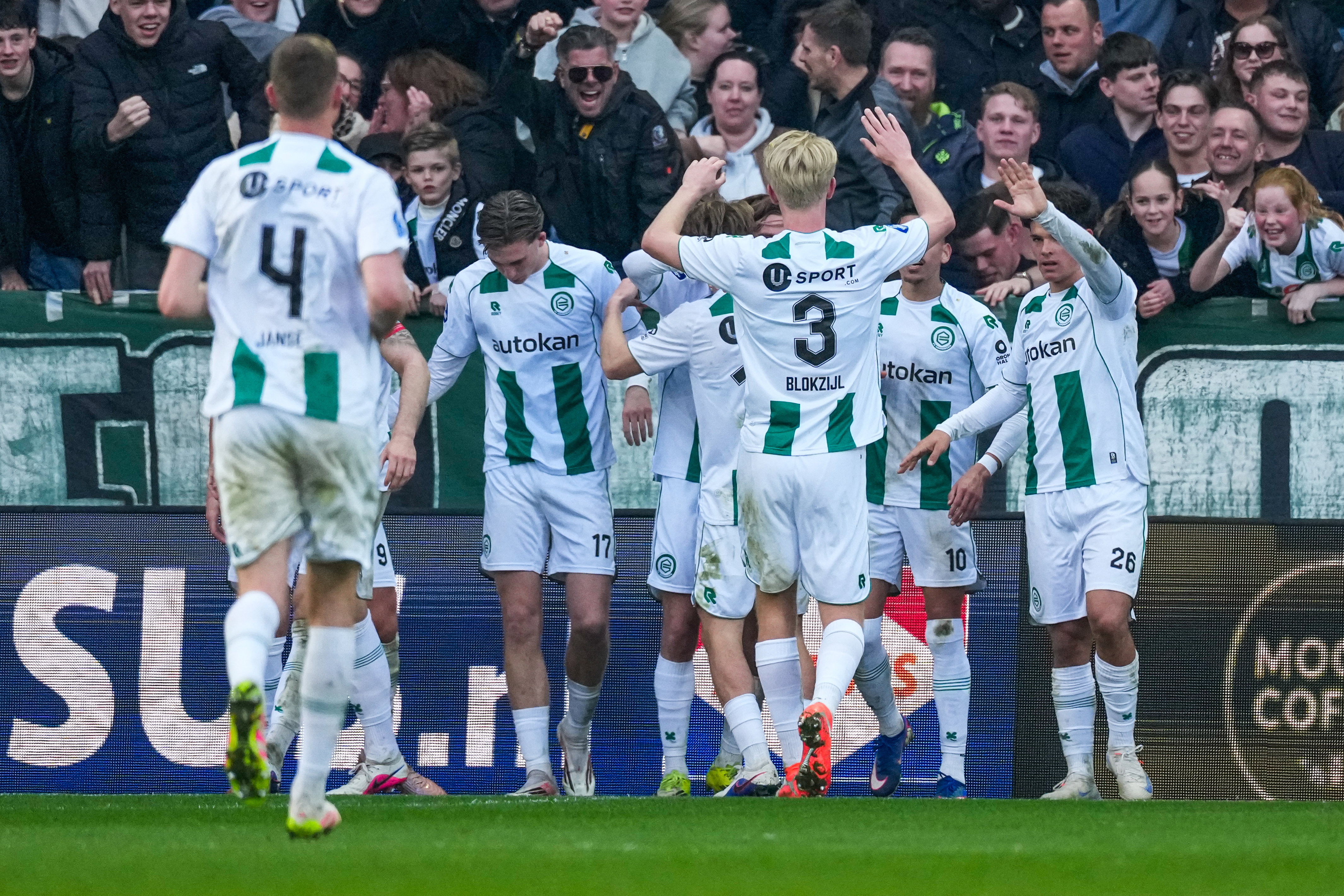 FC Groningen viert een goal