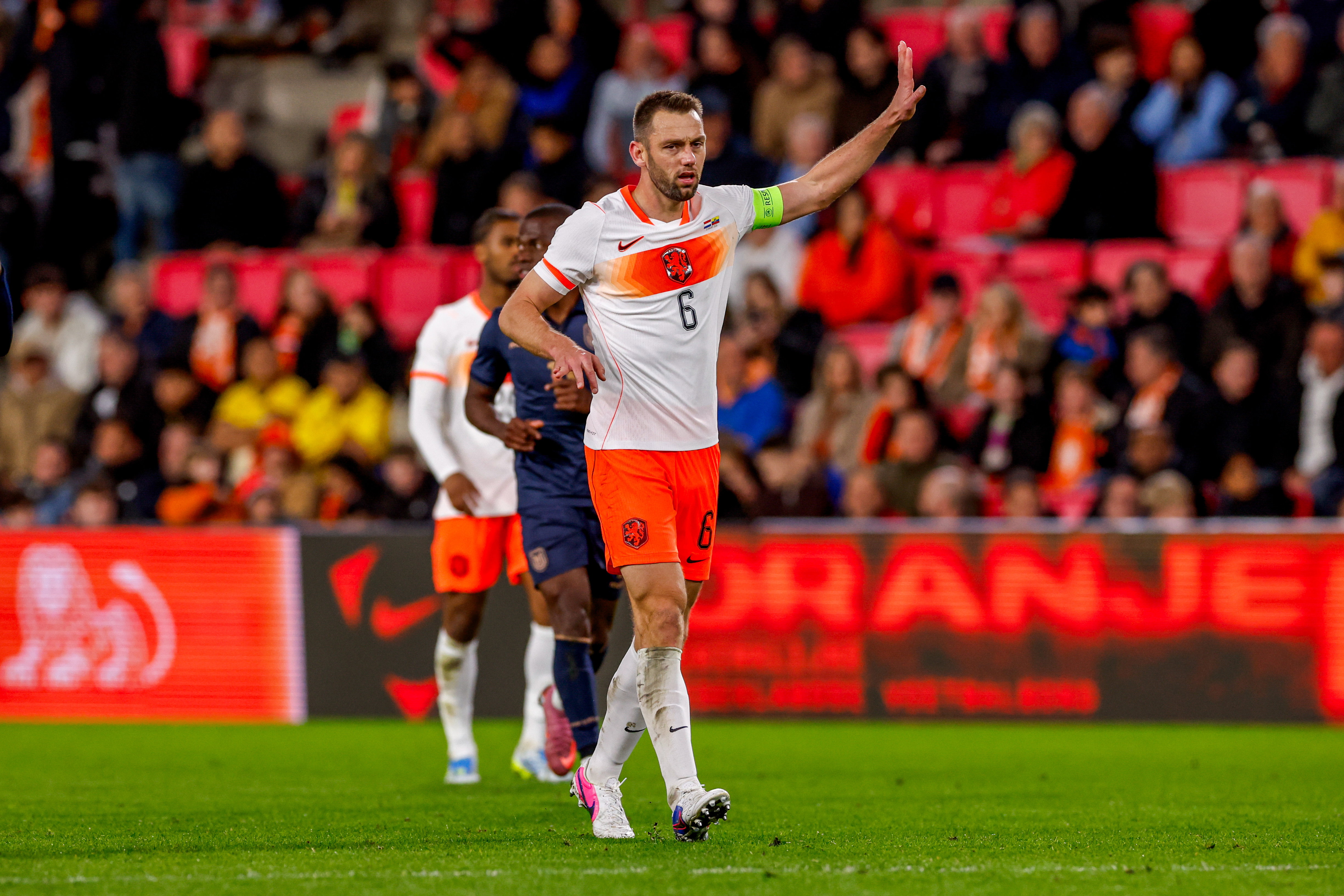 Stefan de Vrij in Oranje