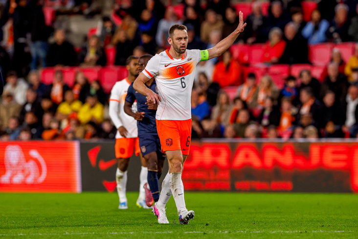 Stefan de Vrij in Oranje