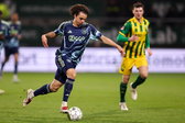 Skye Vink aan de bal bij Jong Ajax