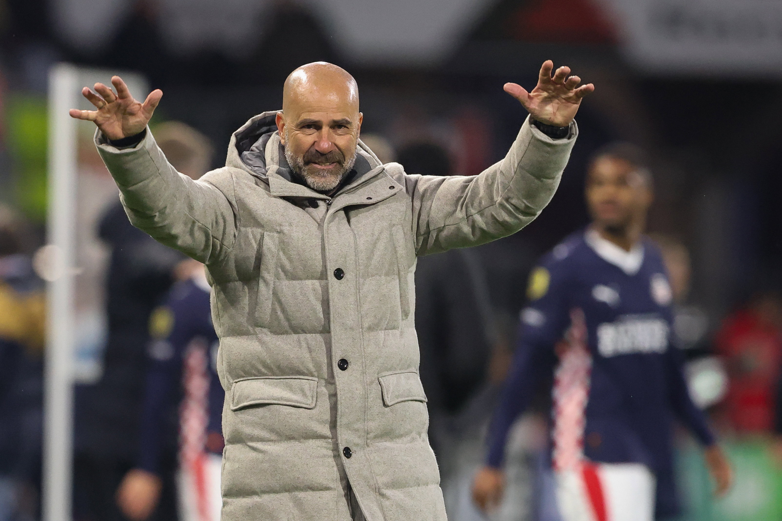 Peter Bosz viert de zege op Sparta