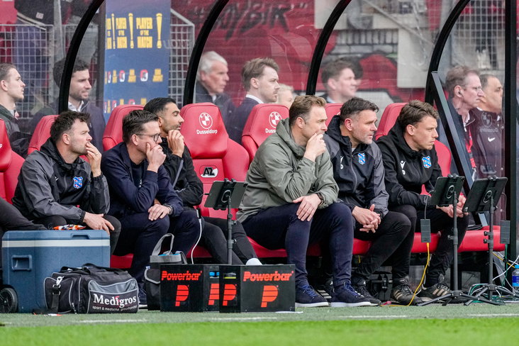 De technische staf van SC Heerenveen