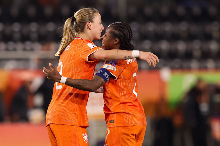 Lynn Wilms en Lineth Beerensteyn