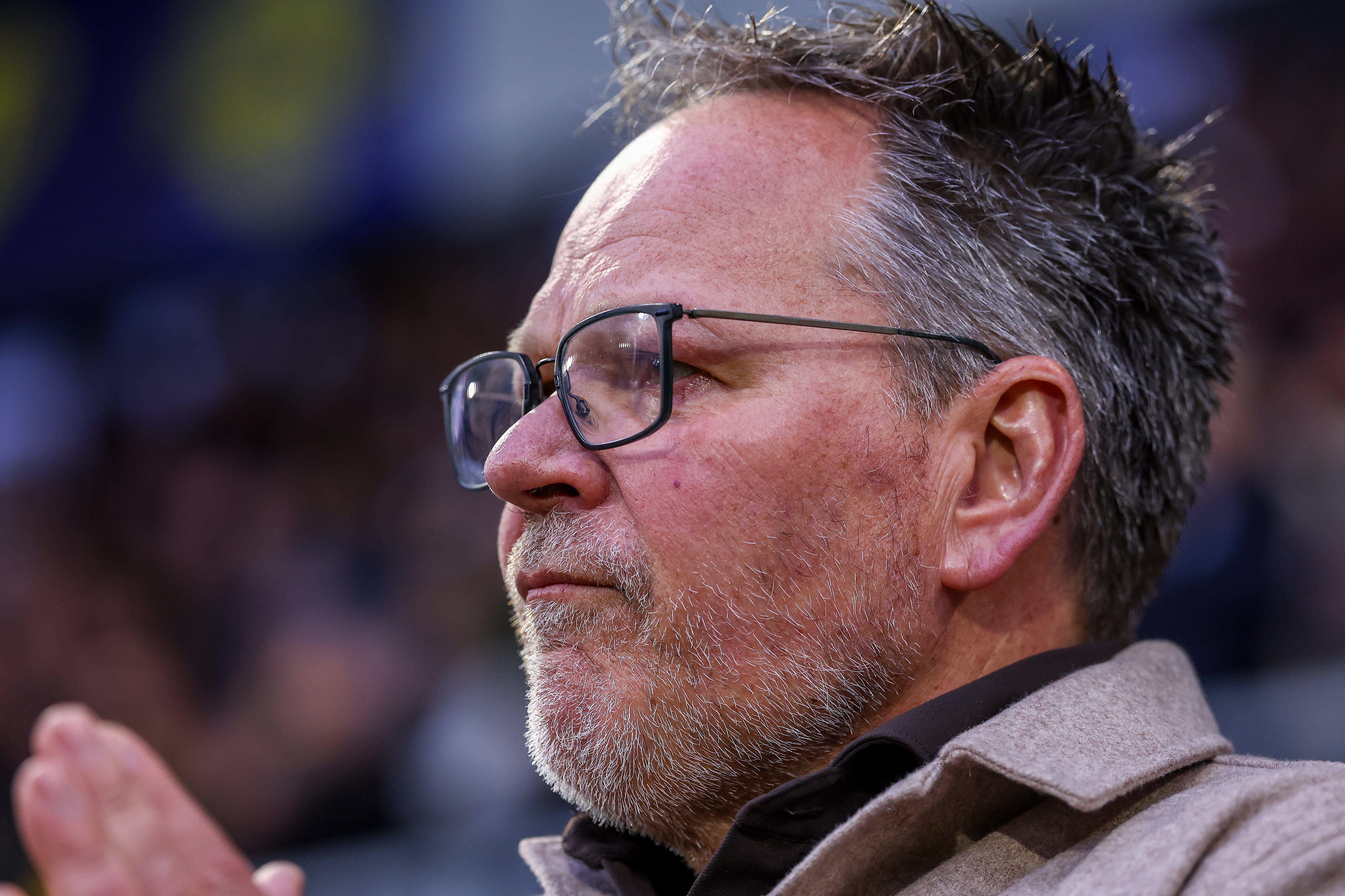 Henk de Jong doet deur dicht: 