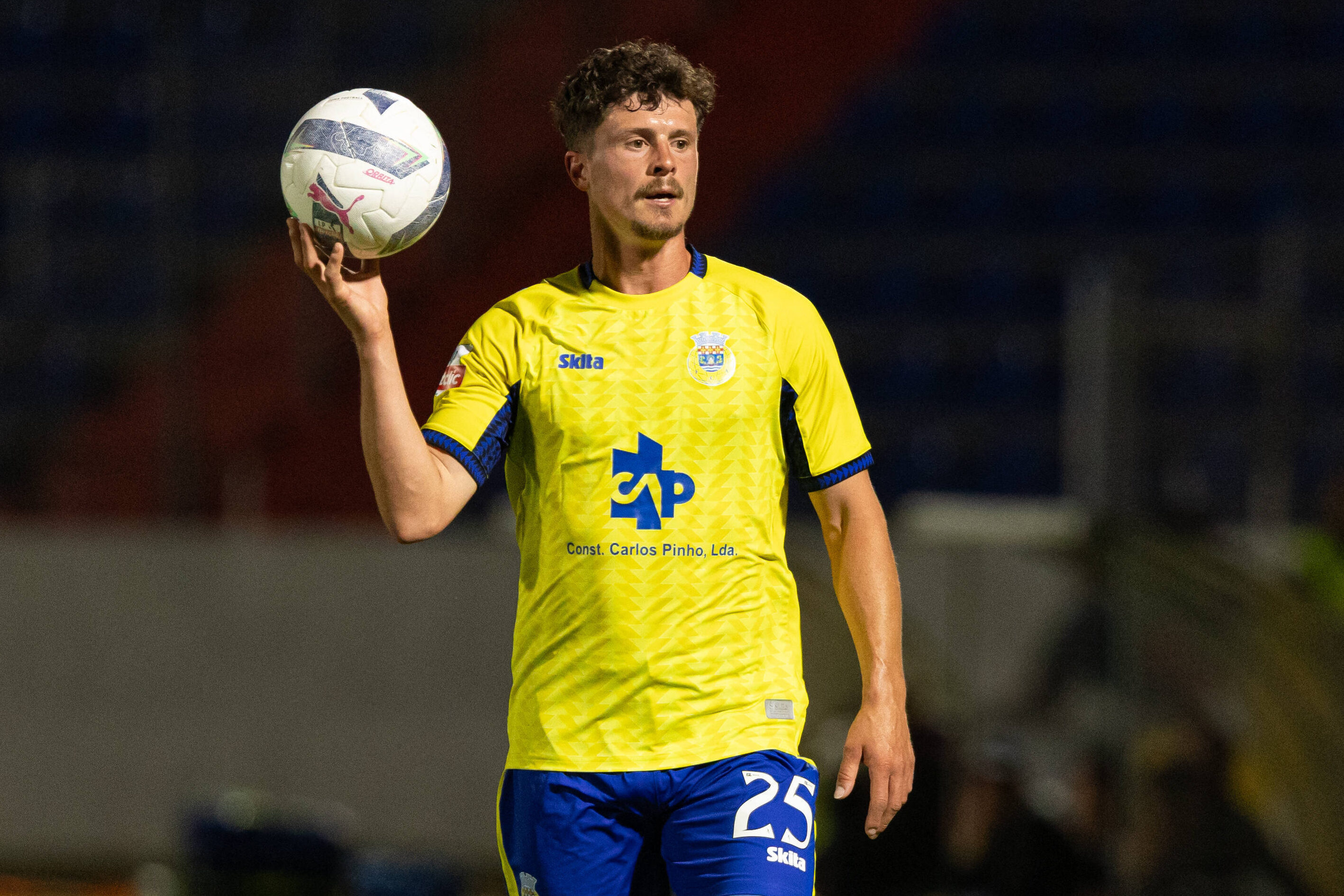 Bas Kuipers in het shirt van Arouca