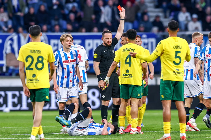 Ivo Pinto kreeg rood tegen SC Heerenveen