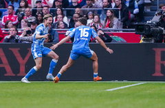 Niklas Vesterlund juicht met Souffian El Karouani