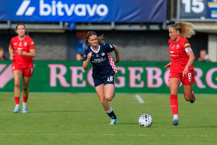 Danique van Ginkel in actie tegen PSV in de bekerfinale