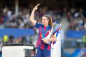 Alexia Putellas met de UEFA Women's Champions League-trofee