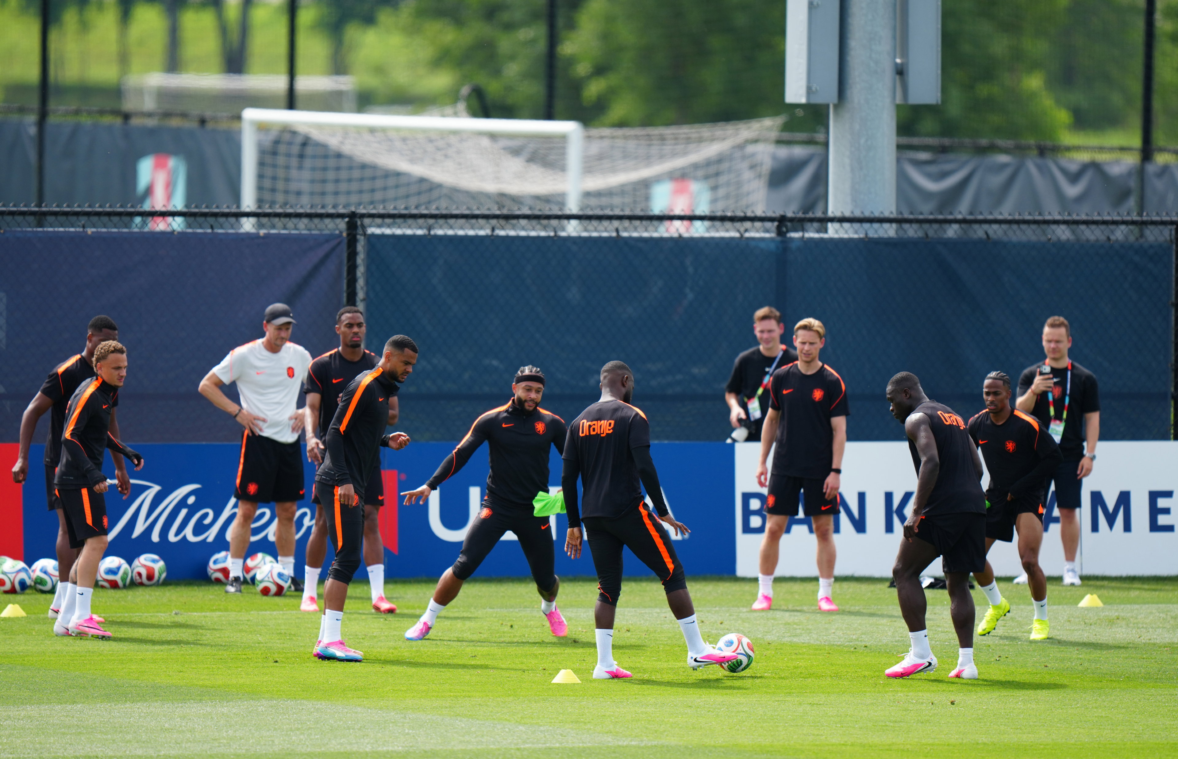 Zorgen voorafgaand aan Nederland - Japan: 