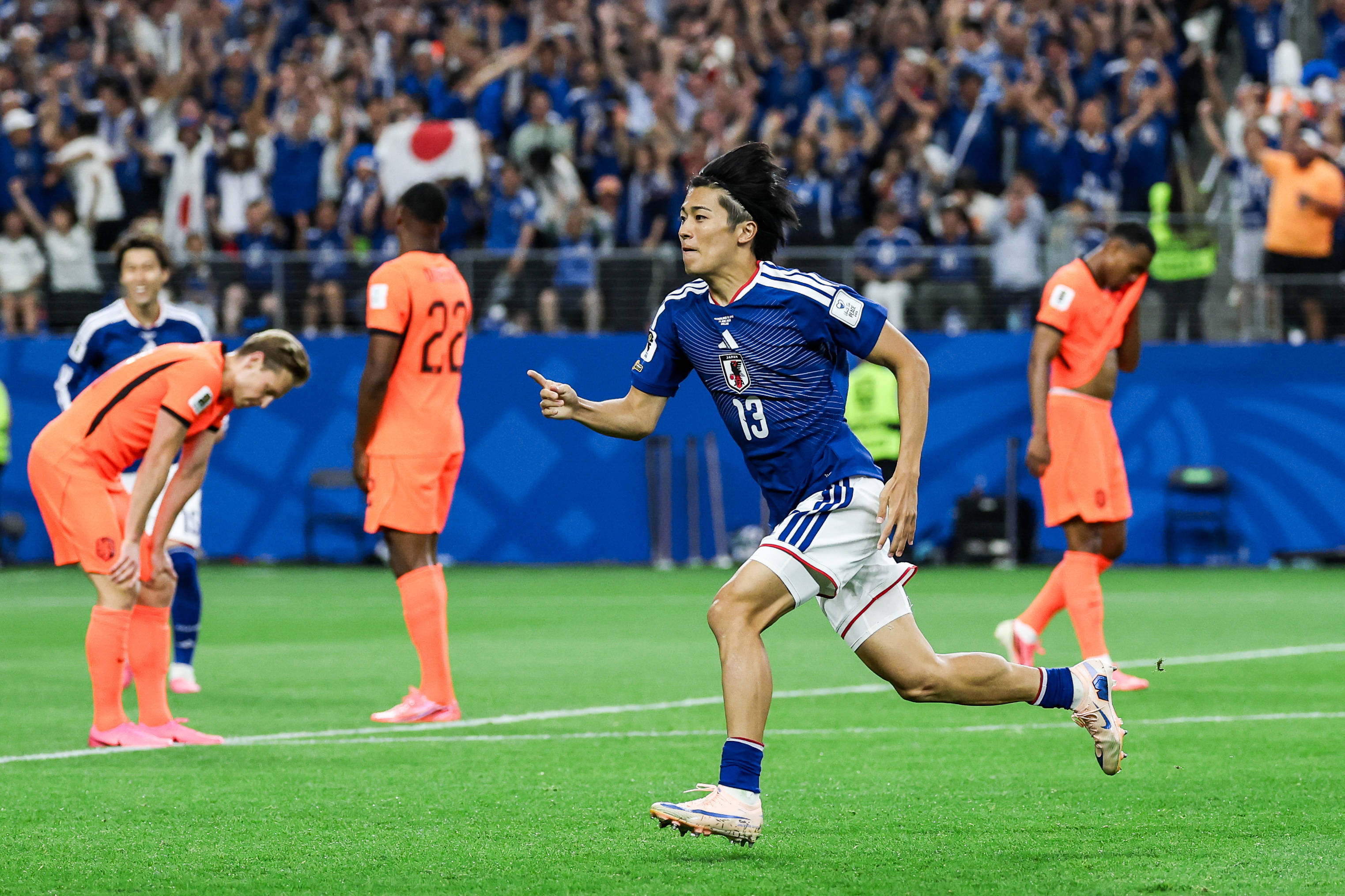 Keito Nakamura juicht na zijn treffer tegen Nederland