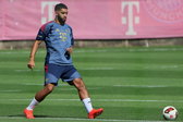 Ismael Saibari op de training van Bayern München